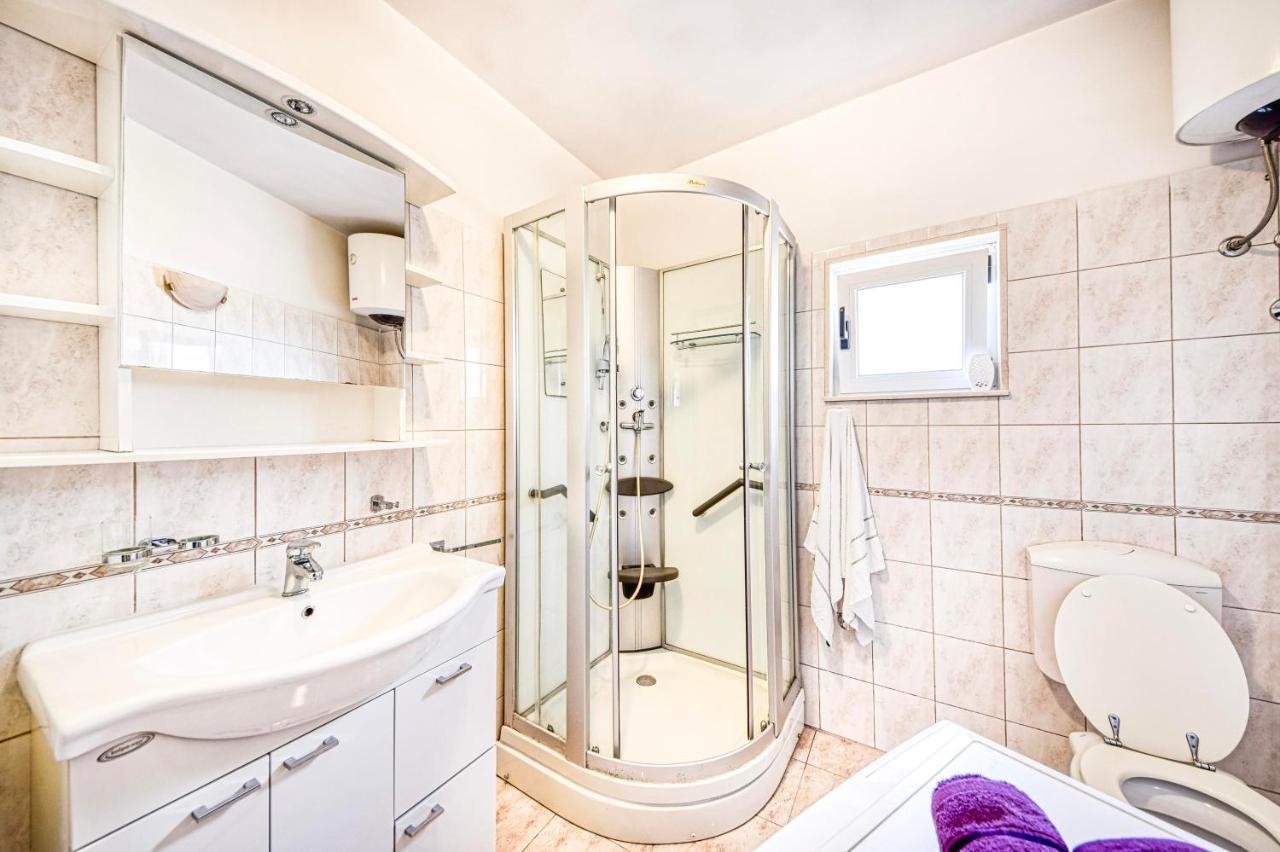 Apartman Andrej Povlja  Dış mekan fotoğraf