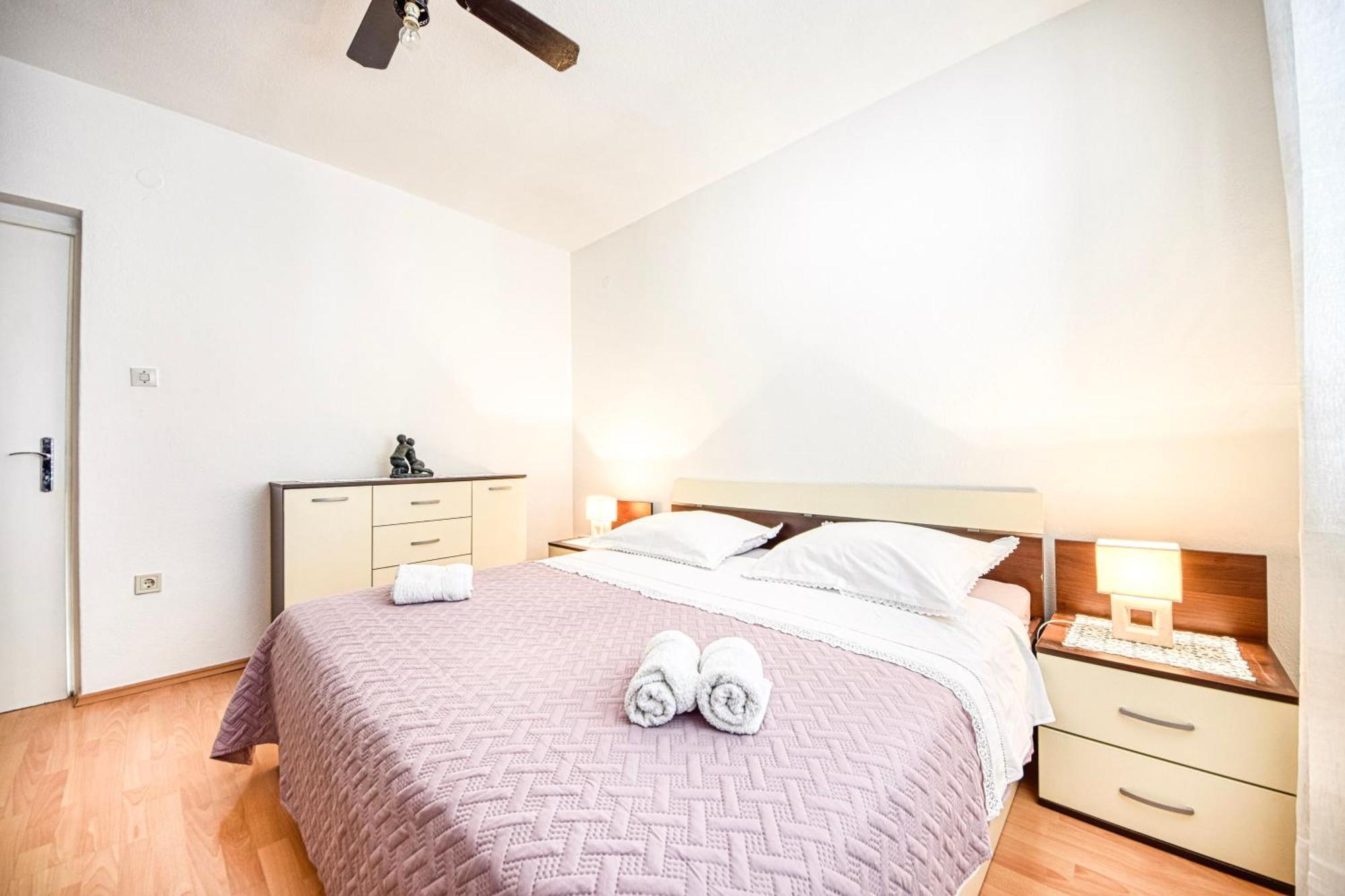 Apartman Andrej Povlja  Dış mekan fotoğraf